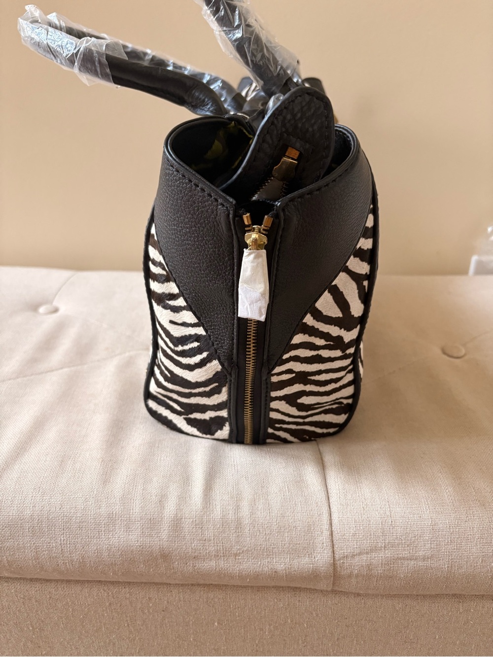 orYANY   Megan Soft Pebble Leather and Calf hair  - Black & White NWT! - Picture 4 of 8